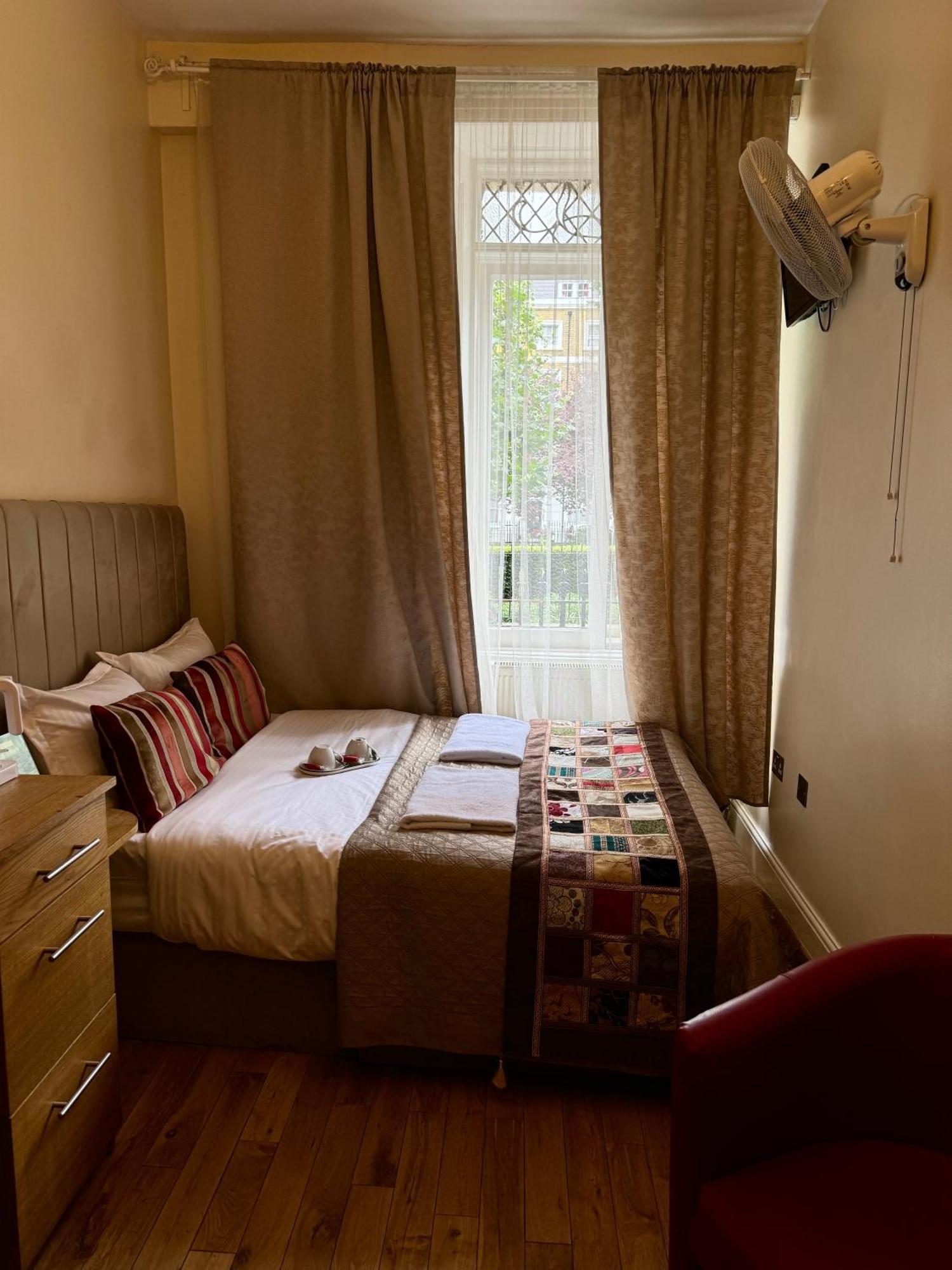 Abc Hyde Park Hotel London Bagian luar foto
