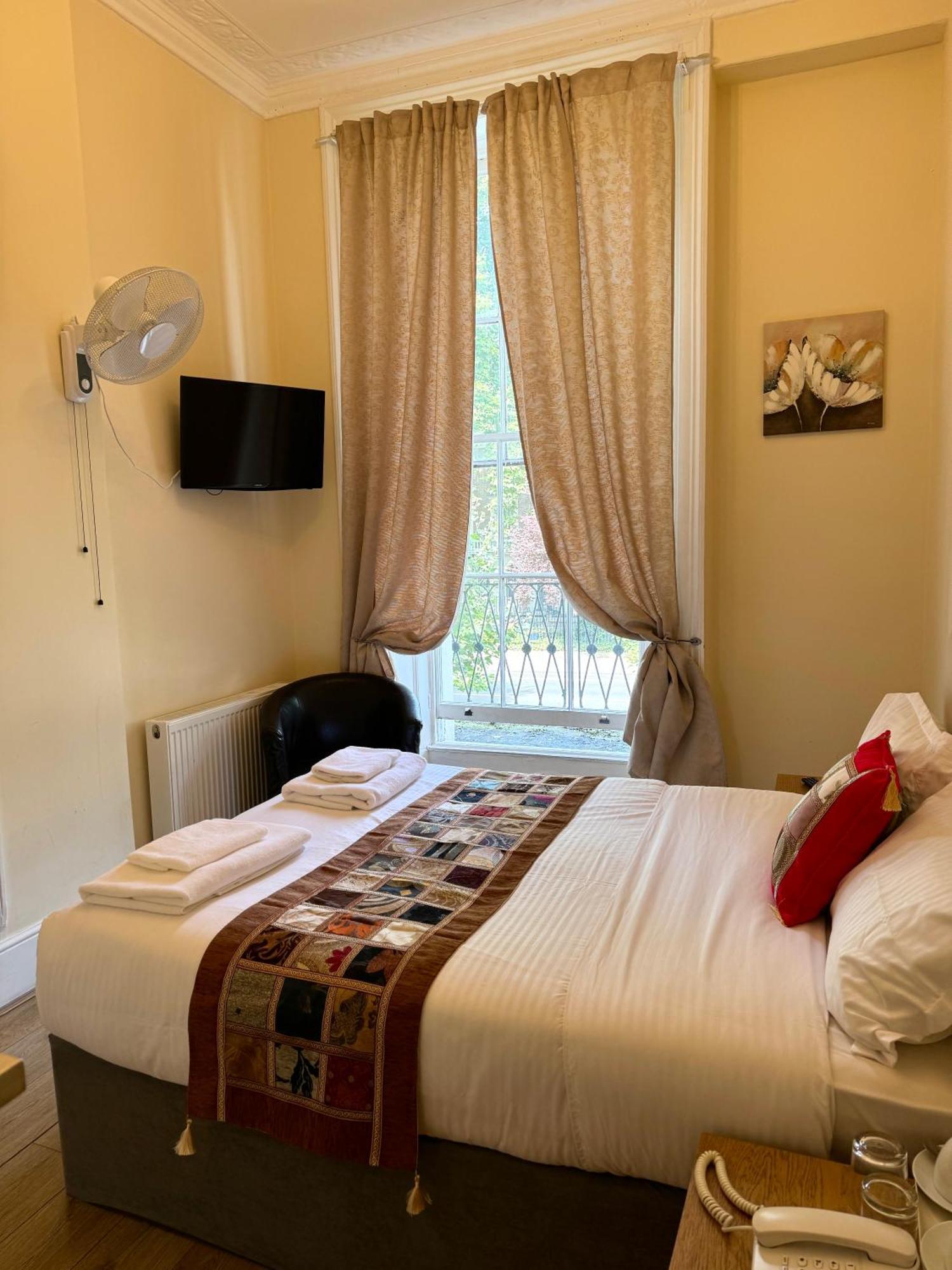 Abc Hyde Park Hotel London Bagian luar foto