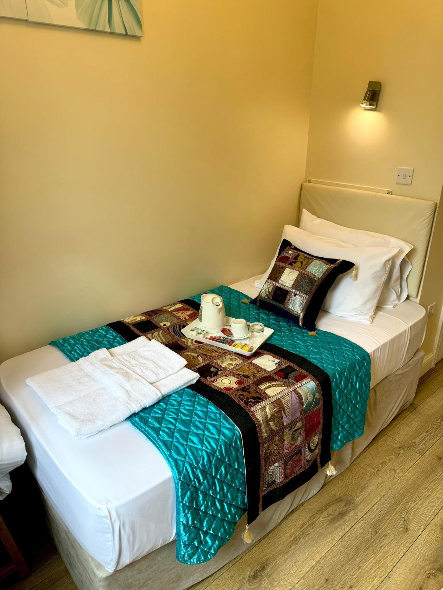 Abc Hyde Park Hotel London Bagian luar foto