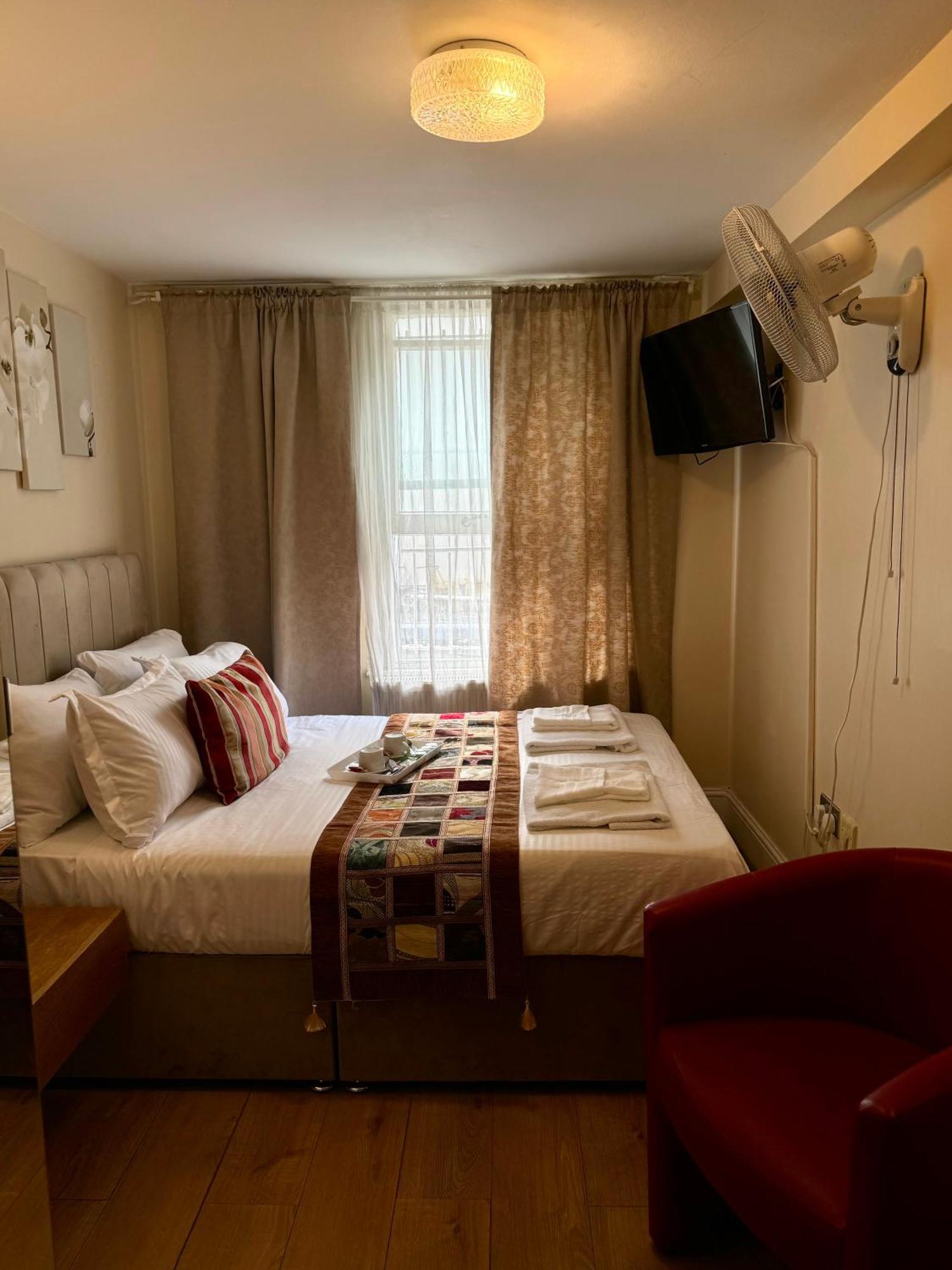 Abc Hyde Park Hotel London Bagian luar foto